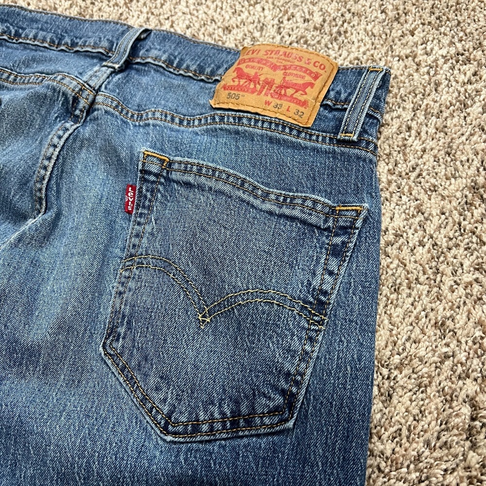 Levi's 505 Jeans Men's 33x32 Blue Medium Wash Cotton Straight Fit Denim Western